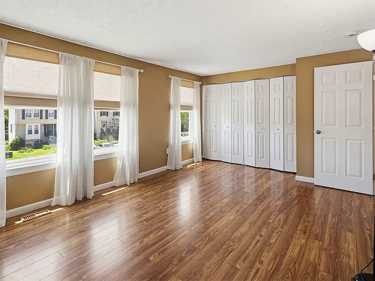 9402 Granite Hl — Photo 30
