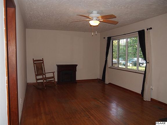 2nd image of 2121 Hill Trail Dr