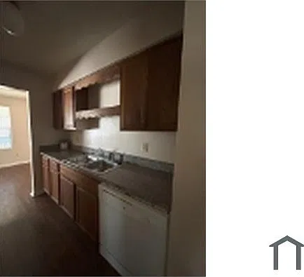 456 Crabapple Ct — Photo 2