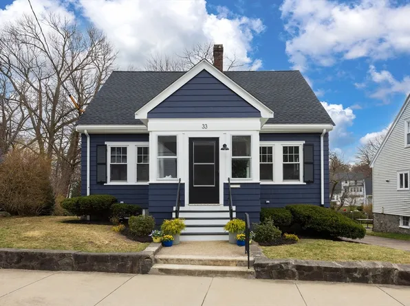 33 Gretter Rd, West Roxbury, MA 02132
