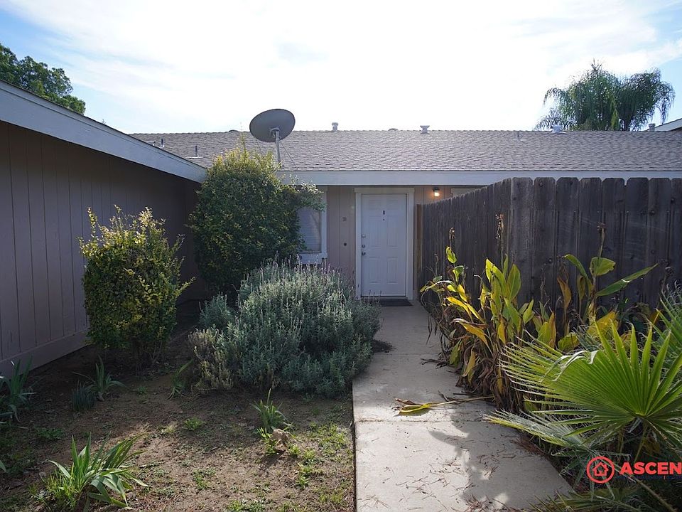 1st image of 3100 La Costa St #B