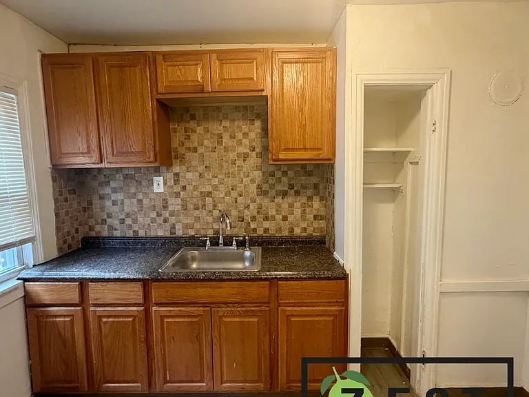 15765 Washburn St — Photo 4