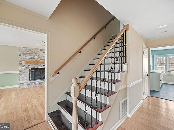 5th image of 5137 Stratford Chase Dr