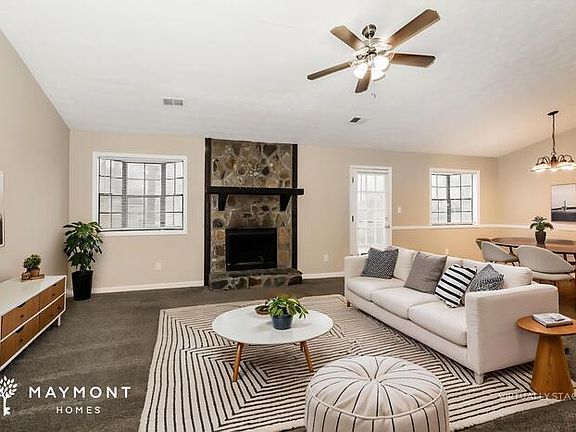 4th image of 9370 Woodloop Ct