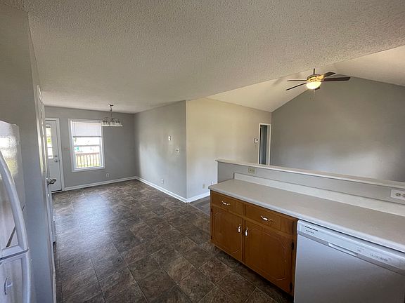 2nd image of 1831 Harbor Dr