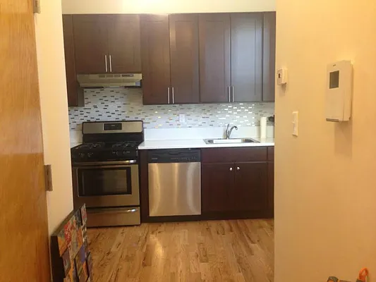 Rented by MNS | media 33