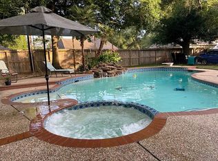 8015 Forest Breeze Ln, Spring, TX 77379