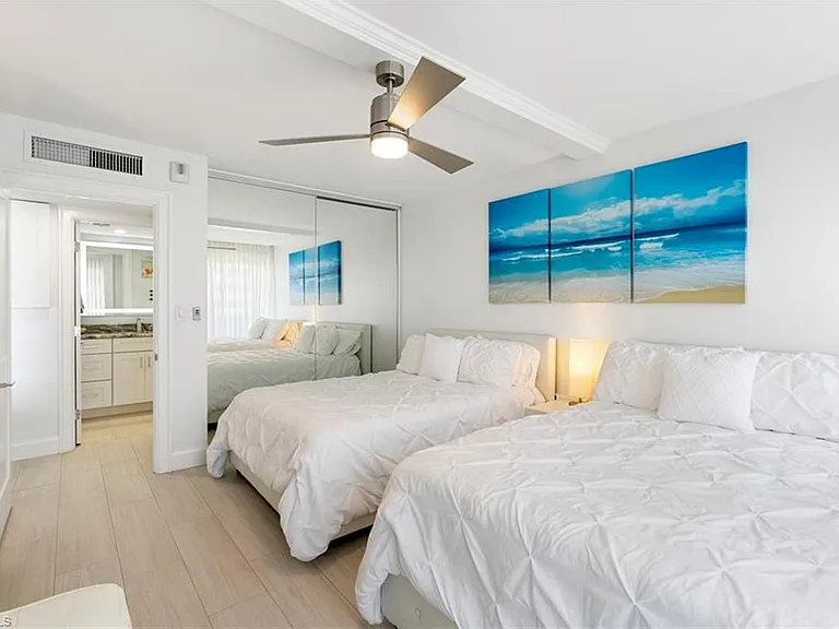 4005 Gulf Shore Blvd N #904 — Photo 17