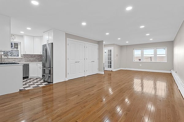 1st image of 40-16 31st Ave #2
