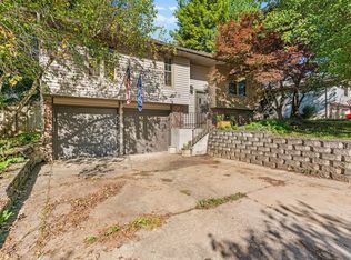 4919 S Glenn Ave, Springfield, MO 65810