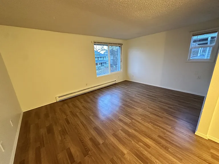 1723 W 8th Ave #5 — Photo 5
