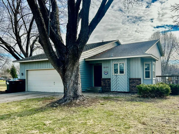 12121 Jefferson St NE, Blaine, MN 55434