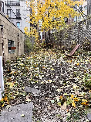 Rented by Space Real Estate | media 33