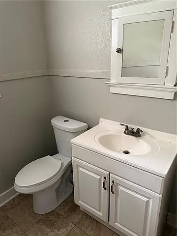819 Governor Hall St — Photo 10