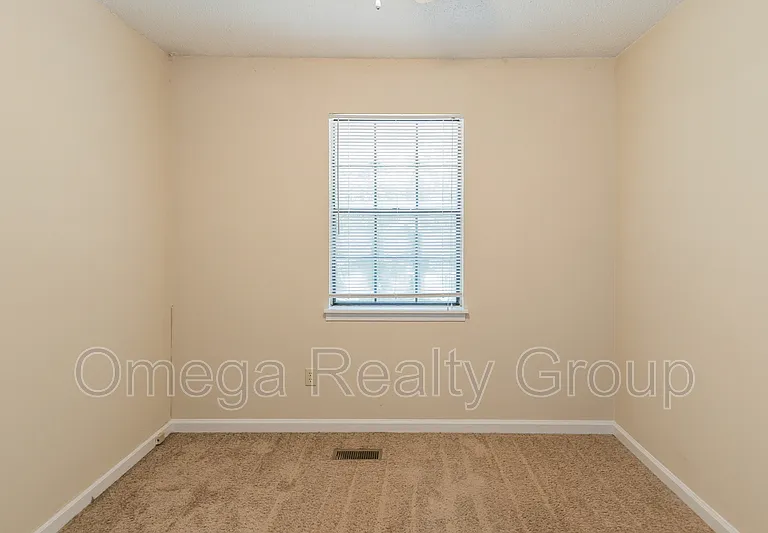 2364 Grayson Valley Cir — Photo 31