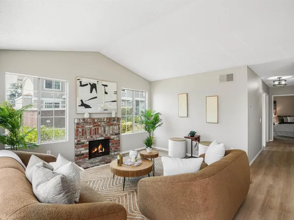 231 Riverview Way, Oceanside, CA 92057