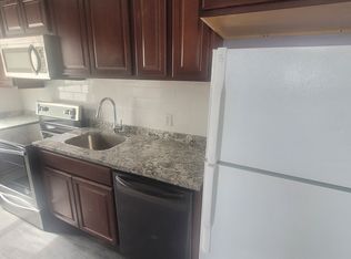 60 Douglas Ave #3, Providence, RI 02908