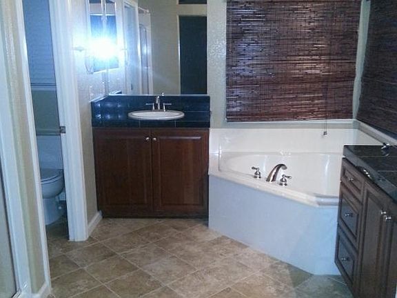 5th image of 1803 Hammertown Dr