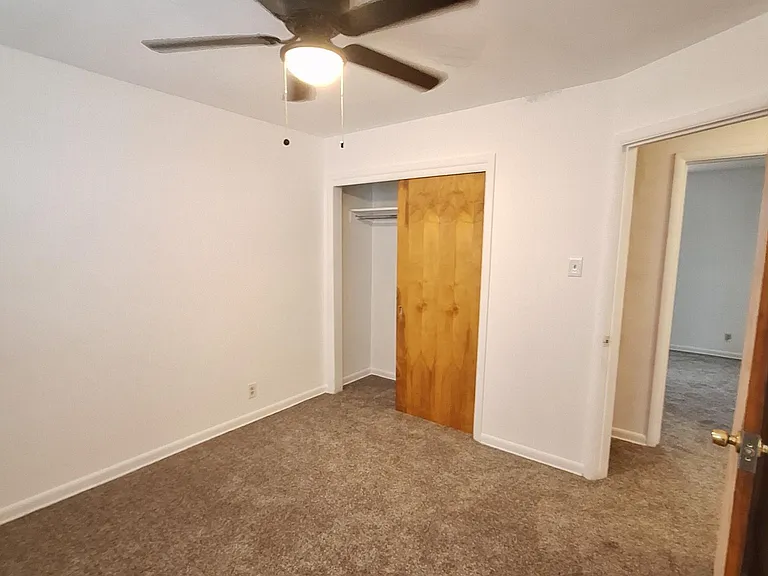 305 W Utah Ave — Photo 11