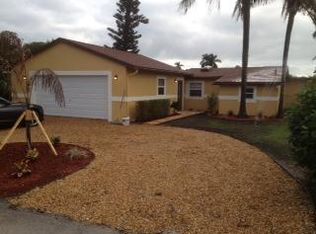 3830 Davis Rd, Palm Springs, FL 33461