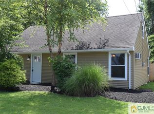 18 Mercury Rd, Edison, NJ 08817