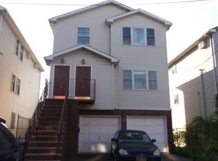 11 Hudson St, Newark, NJ 07103