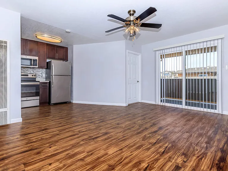 4401 Central Ave — Photo 35