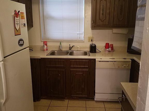 5th image of 12000 Sandalwood Dr