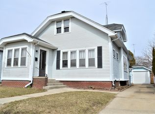1422 William St, Racine, WI 53402