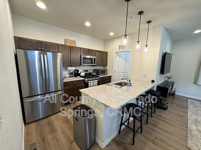 7421 Marbled Wood — Photo 5