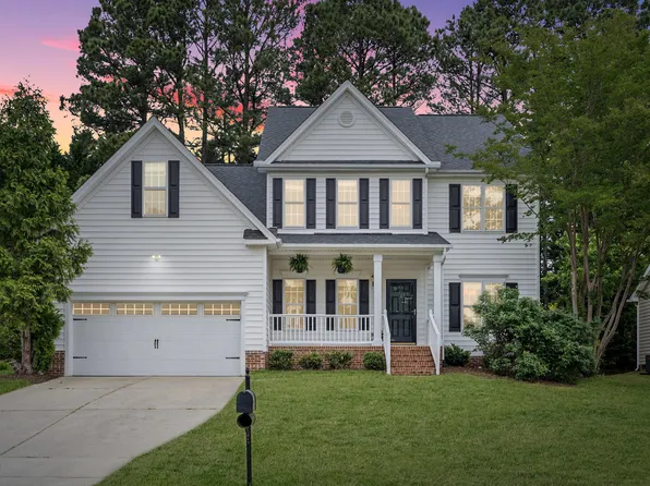 102 Dumont Ct, Apex, NC 27502