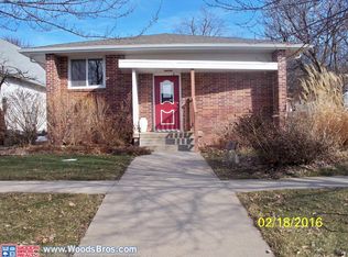 622 N Burlington Ave, York, NE 68467
