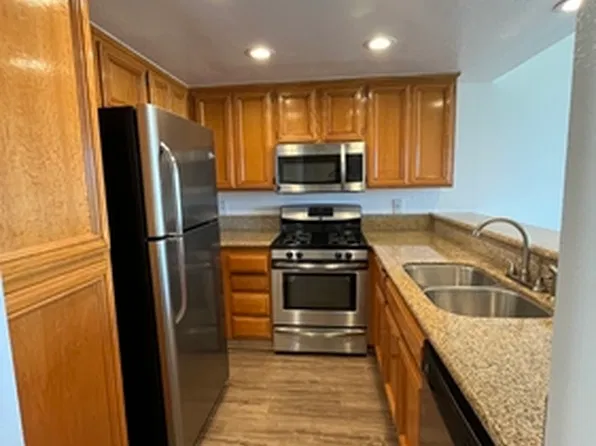 2211 Pacific Ave #B106, Costa Mesa, CA 92627