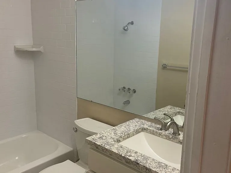 1111 Maxwell Ave #116 — Photo 12
