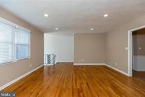 2424 E Parris Dr — Photo 9