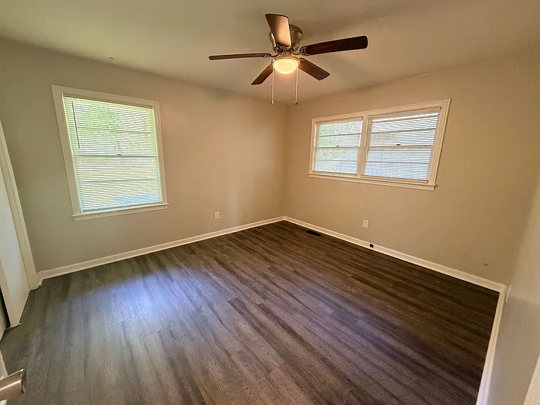 1510 Miramar St — Photo 10
