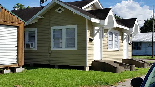 1315 Lee Ave Photo 1