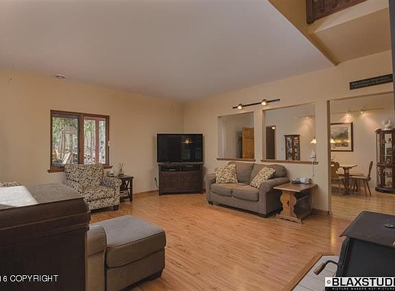 2nd image of 408 N Nordale Rd