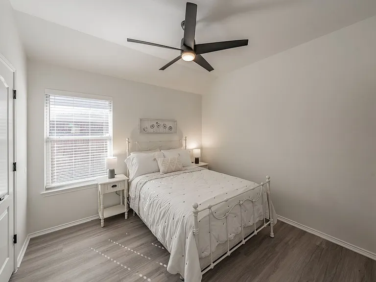 9040 Weller Ln — Photo 23