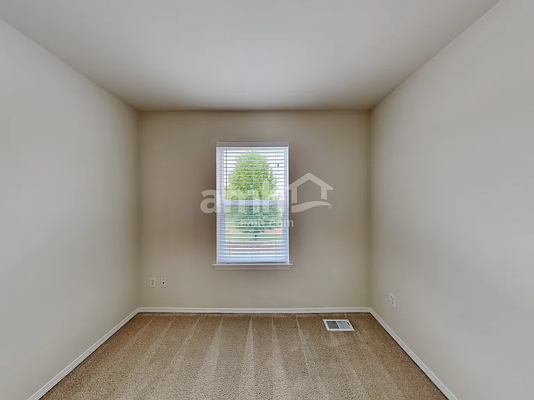 11119 184th St E — Photo 16