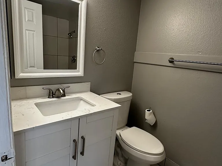 1701 W Tuckey Ln #209 — Photo 18