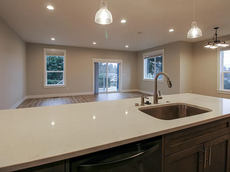 3221 Pheasant Ave SE — Photo 7