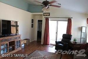 MLS5_Living Room