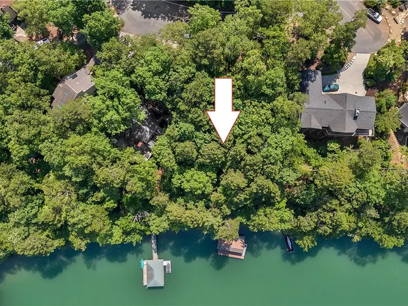 65 Mainsail Dr, Salem, SC 29676