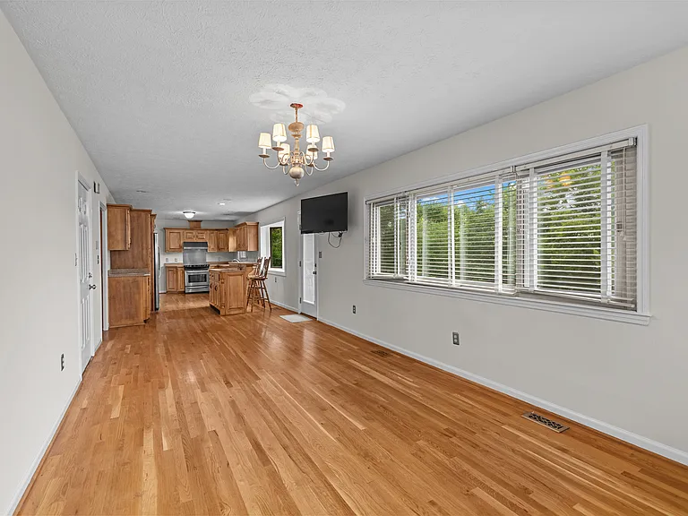 373 Bonta Dr — Photo 12