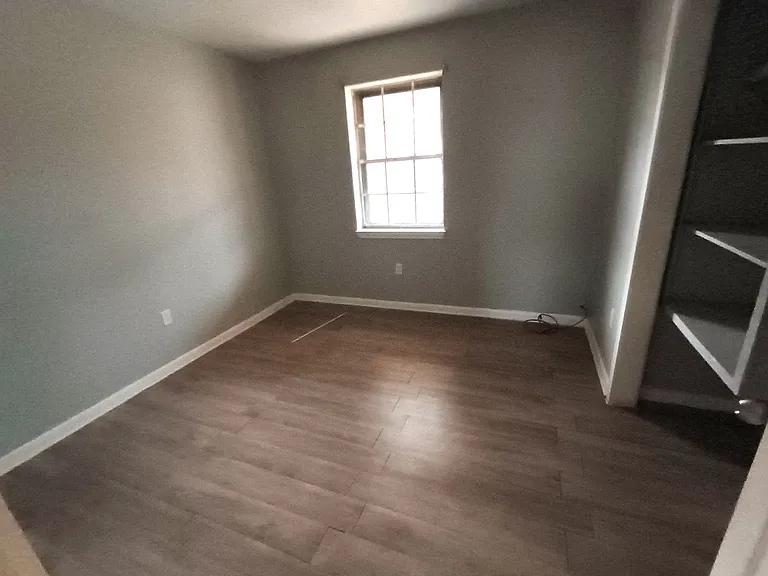 1666 N Rosedale Dr — Photo 4