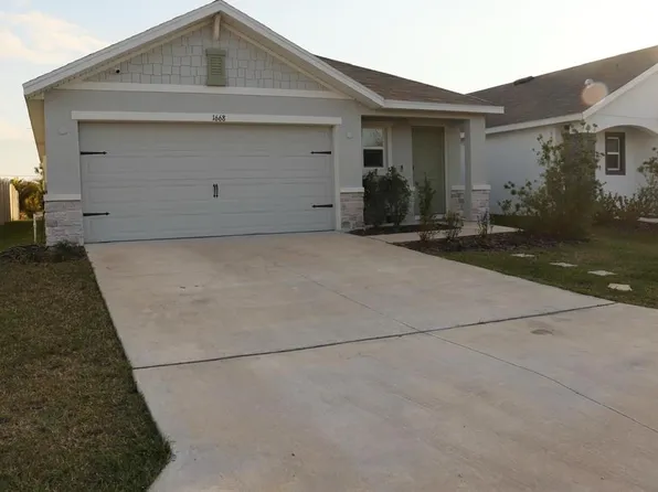 1668 Hazy Sea Dr, Plant City, FL 33565