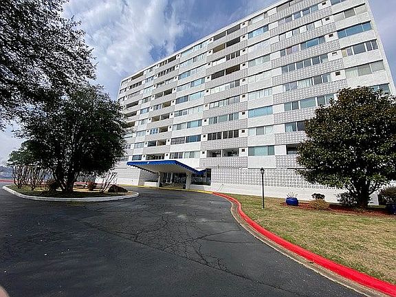 3rd image of 740 Weston Rd #306