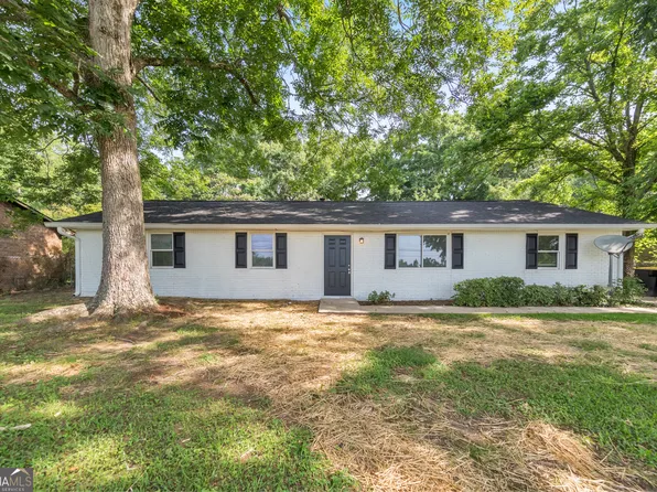 27 Pratt St, Newnan, GA 30263