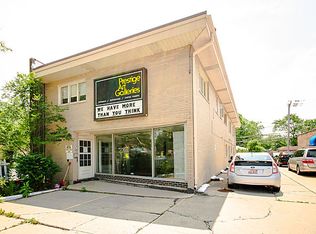 3909 Howard St, Skokie, IL 60076